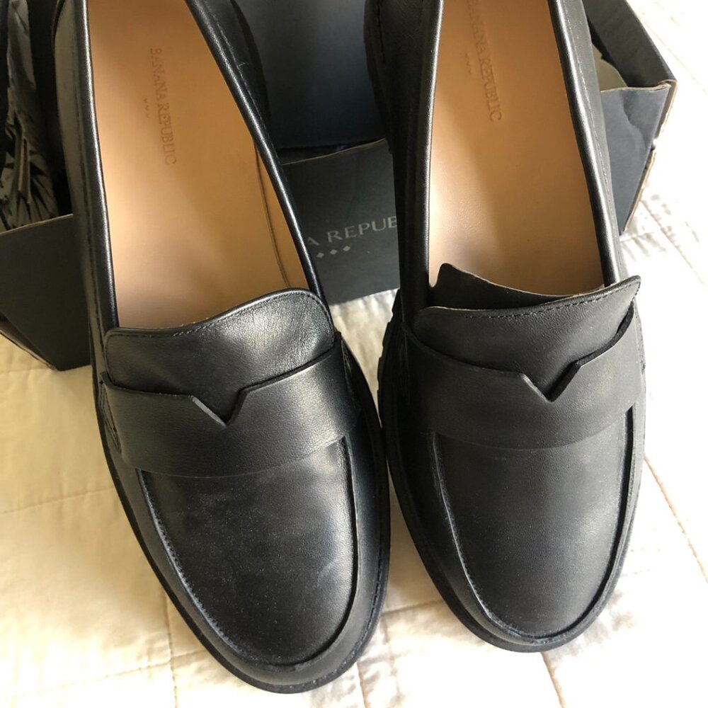 Banana Republic Lug Sole Loafers, NWOT.